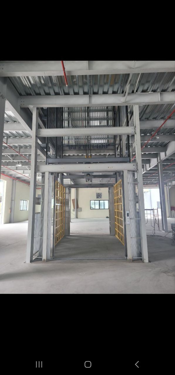 Thang máy tời hàng 3000kg chuyên dụng cho nhà máy, kho xưởng lớn